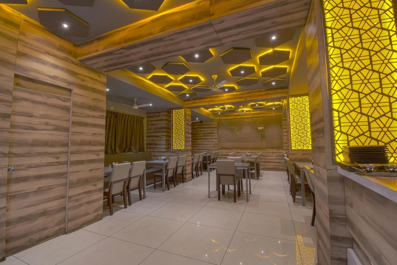 Hotel Ravikiran Kolhapur Eksteriør billede