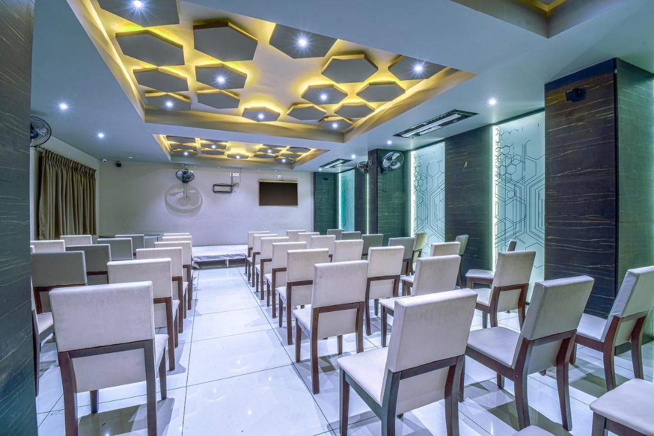 Hotel Ravikiran Kolhapur Eksteriør billede
